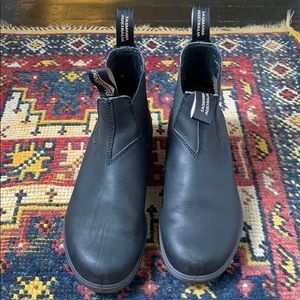 Blundstones
